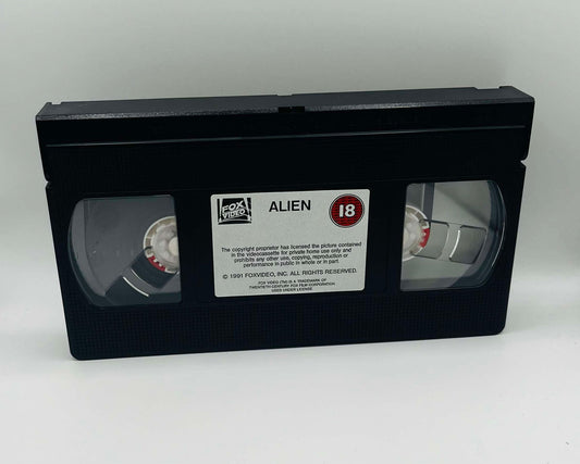 Alien (Widescreen Version) (18)