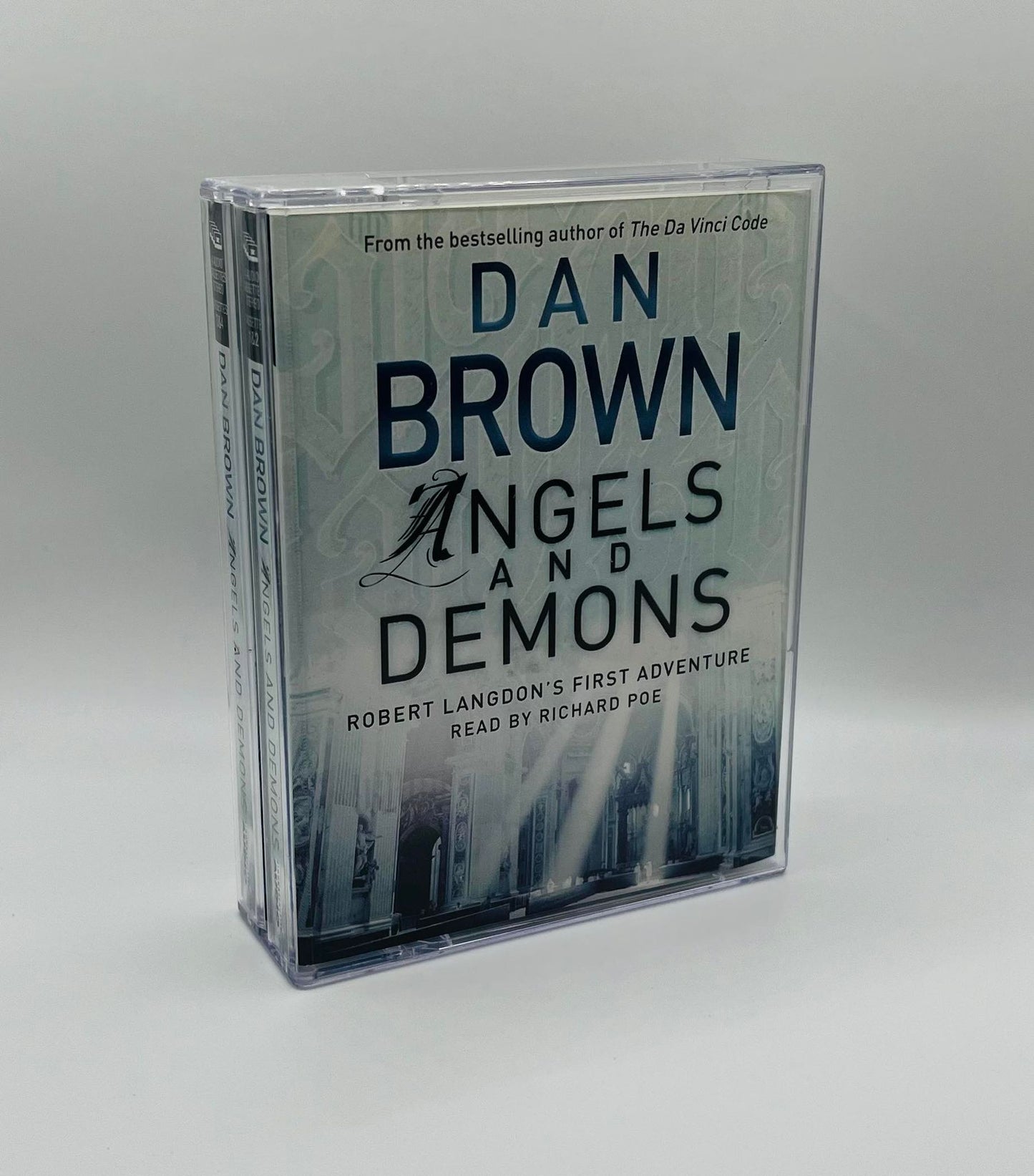 The Da Vinci Code (Dan Brown)