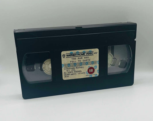 The Man Who Fell To Earth (18)