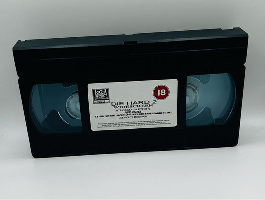 Die Hard 2 (Widescreen Series) (18)