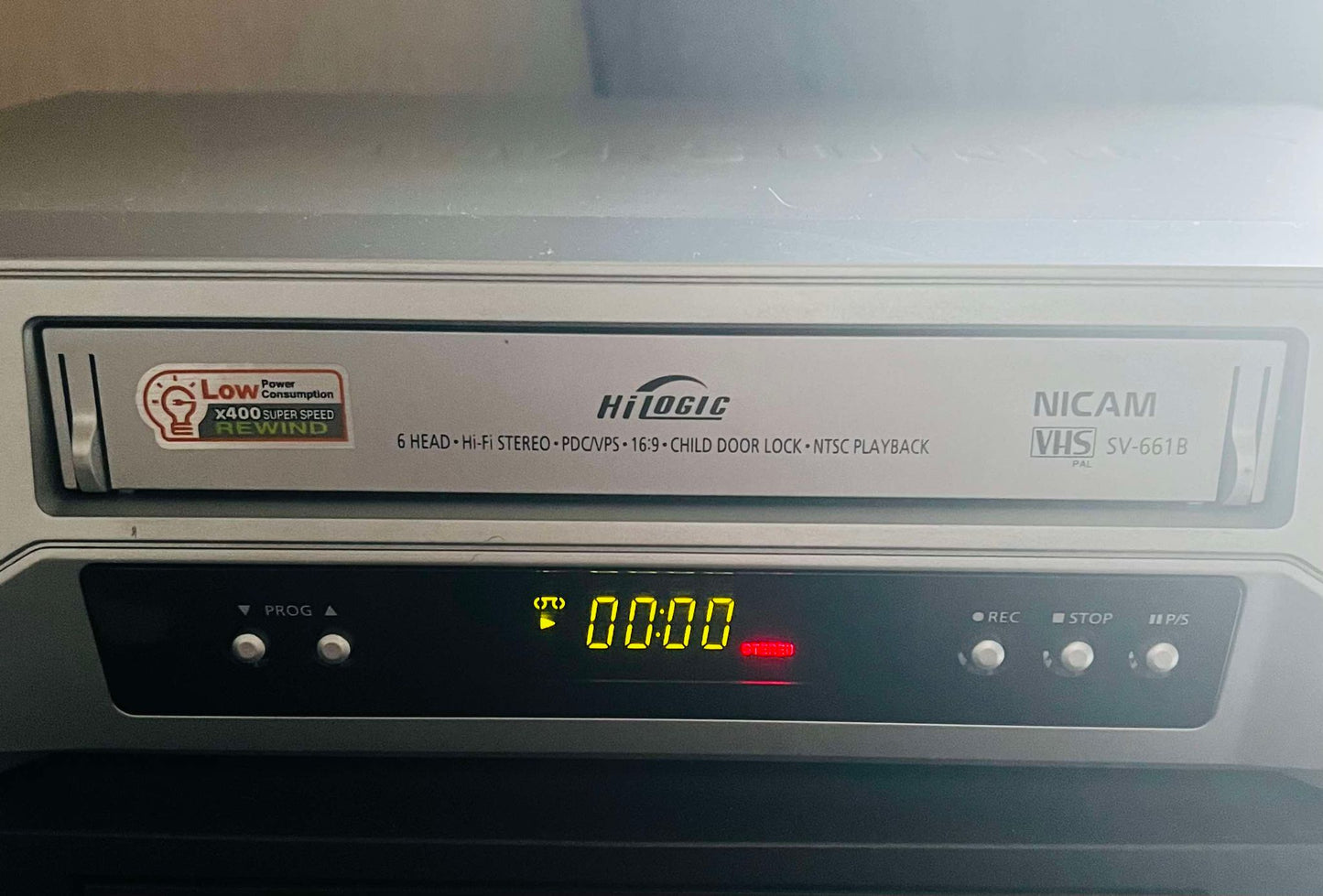 Samsung SV-661B Video Recorder + Remote + Scart to HDMI Lead + 3 VHS Video Tapes