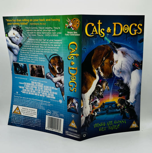 Cats & Dogs Sleeve (U)