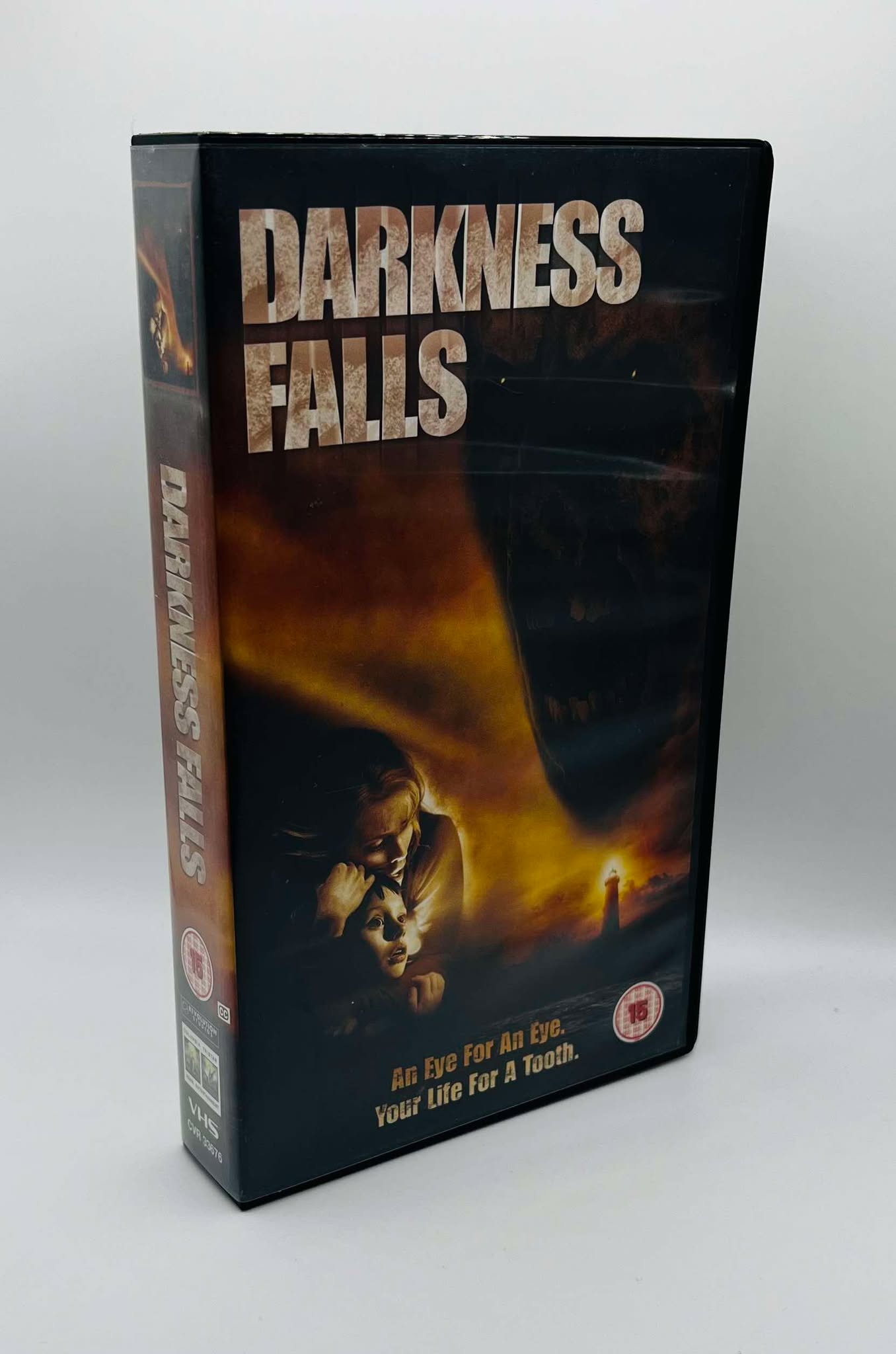 Darkness Falls (15)