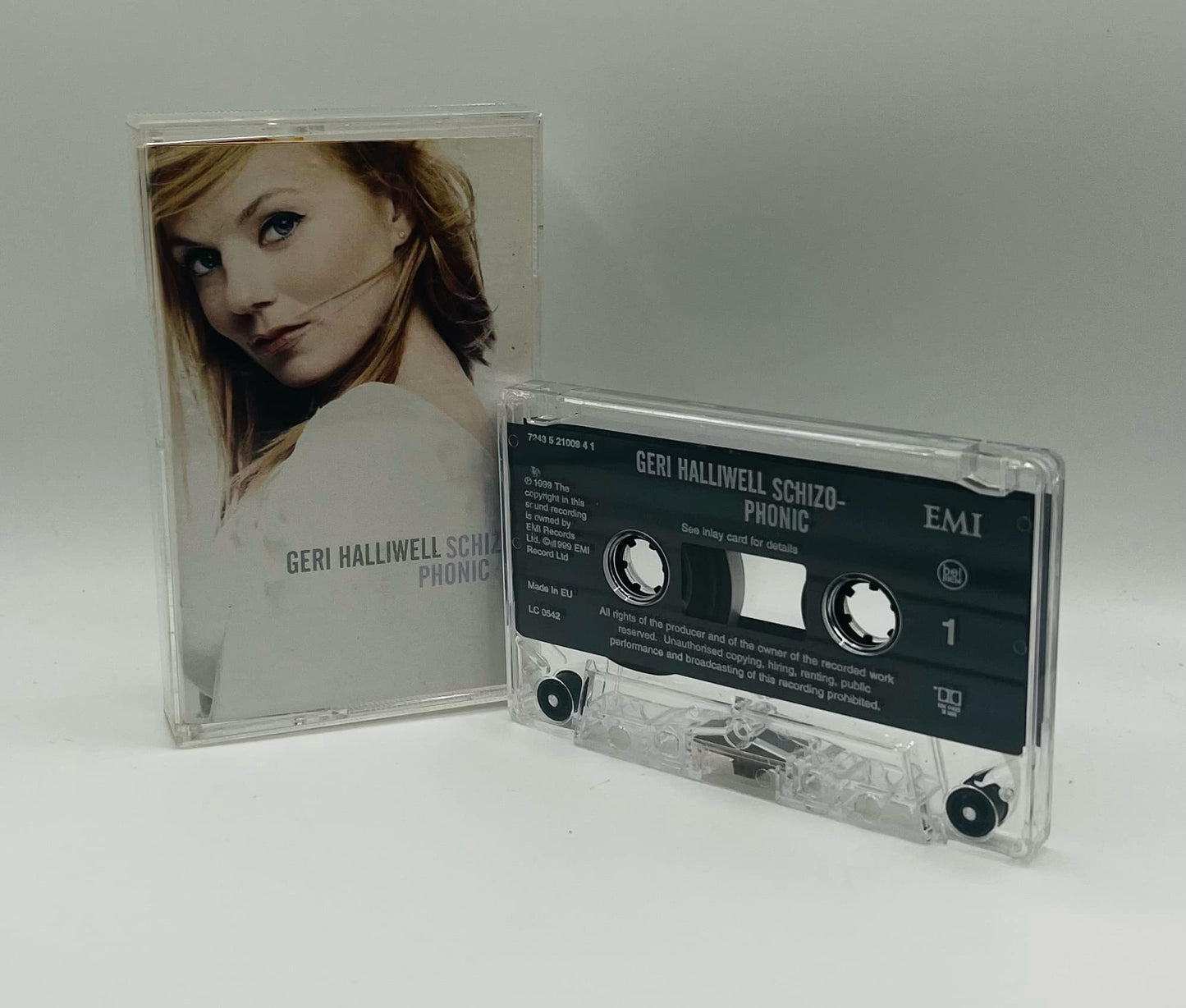Geri Halliwell (Schizo-Phonic)