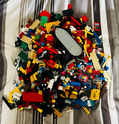 Retro Lego Lot | 4.5kg Loose Bricks | Instructions | Minifigures | Base Plates