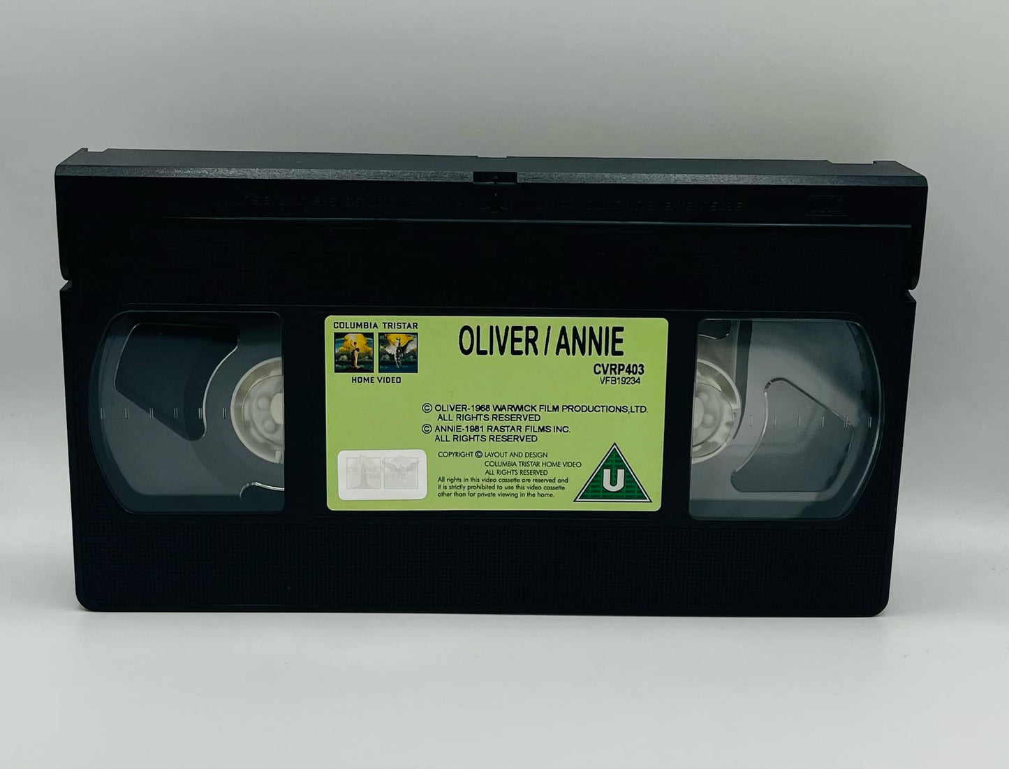 Oliver / Annie (U)