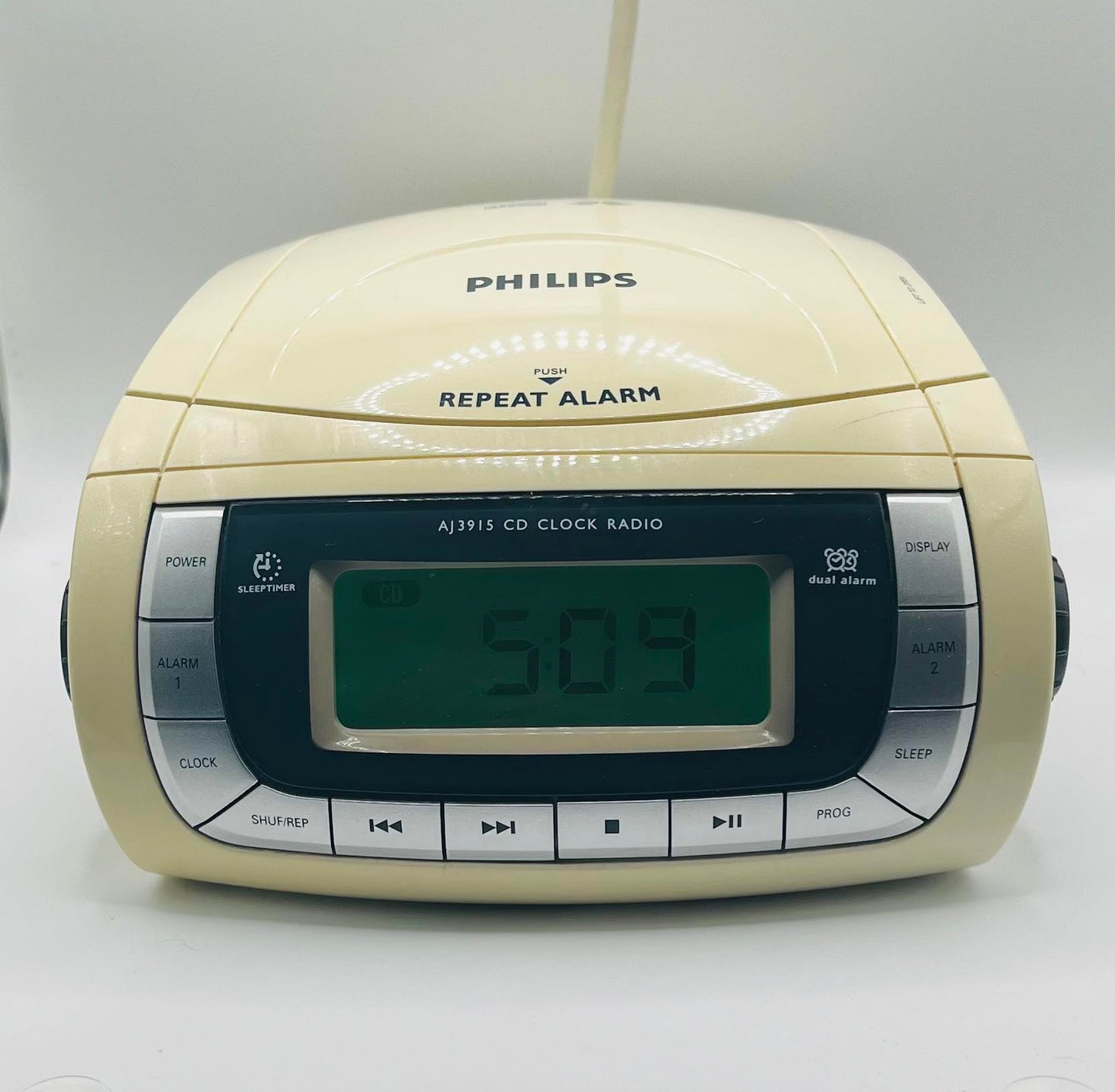 Philips AJ3915 CD Alarm Clock Radio