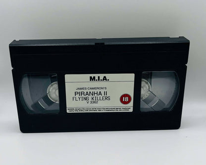 Piranha II: Flying Killers (18)