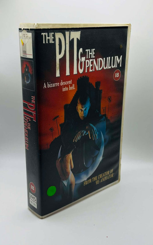 The Pit & The Pendulum (18)