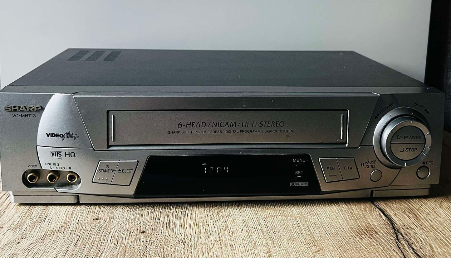 Sharp VC-MH713 Video Recorder + Scart to HDMI Lead + 3 VHS Video Tapes