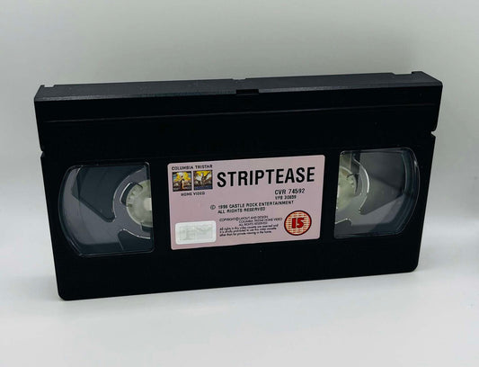 Striptease (15)